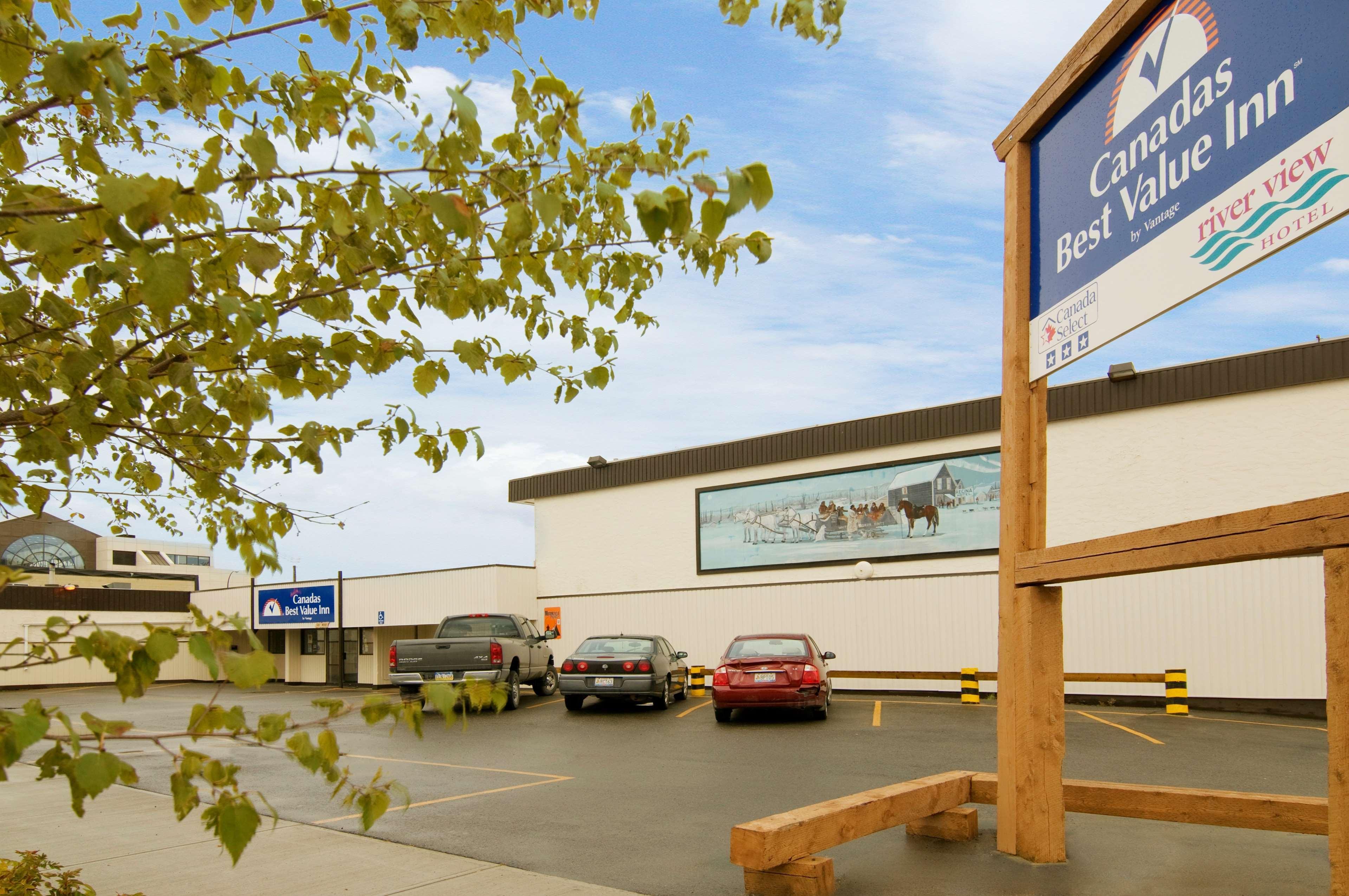 Canadas Best Value Inn- Riverview Hotel Whitehorse Extérieur photo