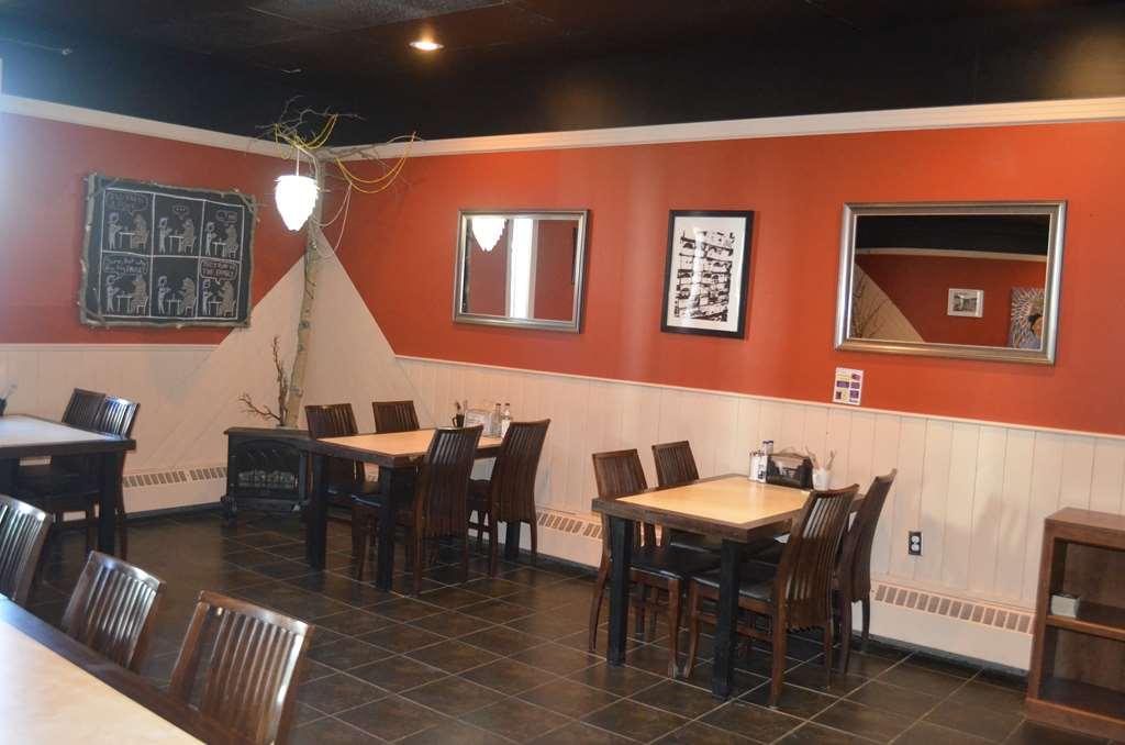 Canadas Best Value Inn- Riverview Hotel Whitehorse Restaurant photo