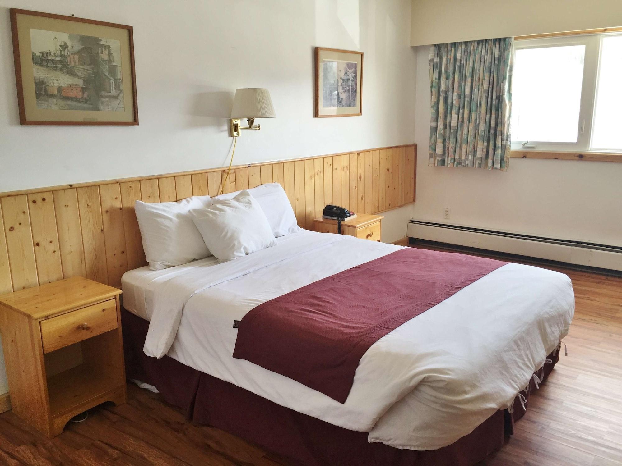 Canadas Best Value Inn- Riverview Hotel Whitehorse Extérieur photo
