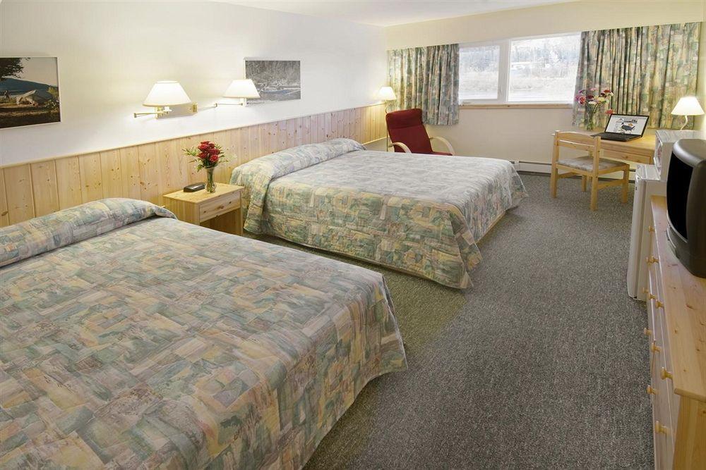 Canadas Best Value Inn- Riverview Hotel Whitehorse Extérieur photo