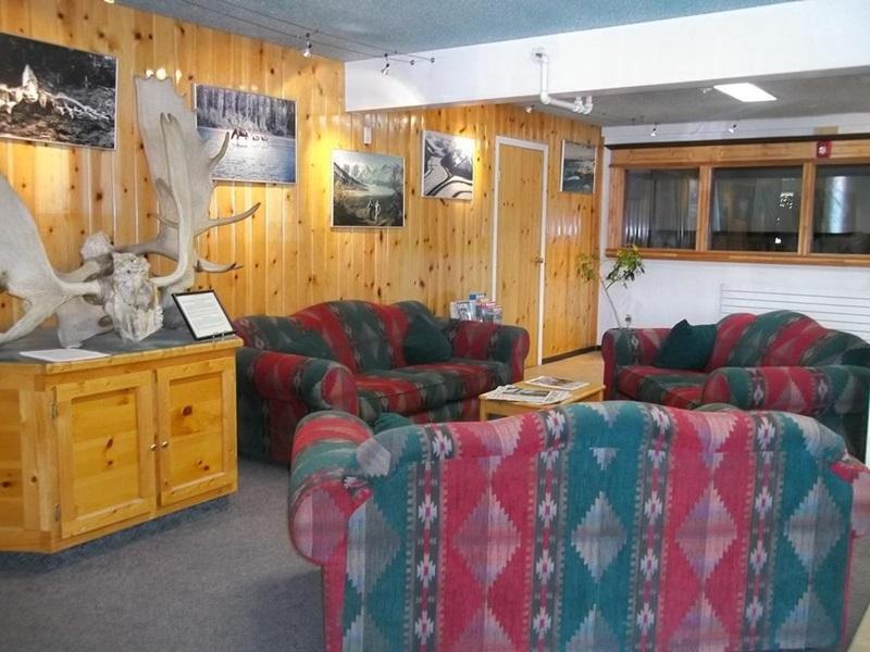 Canadas Best Value Inn- Riverview Hotel Whitehorse Extérieur photo