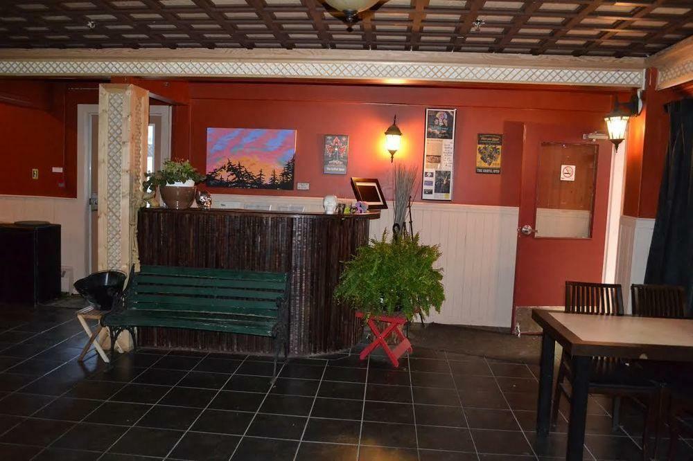 Canadas Best Value Inn- Riverview Hotel Whitehorse Extérieur photo