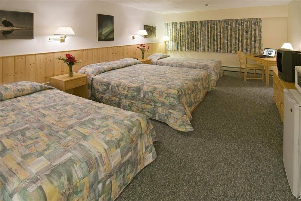 Canadas Best Value Inn- Riverview Hotel Whitehorse Extérieur photo