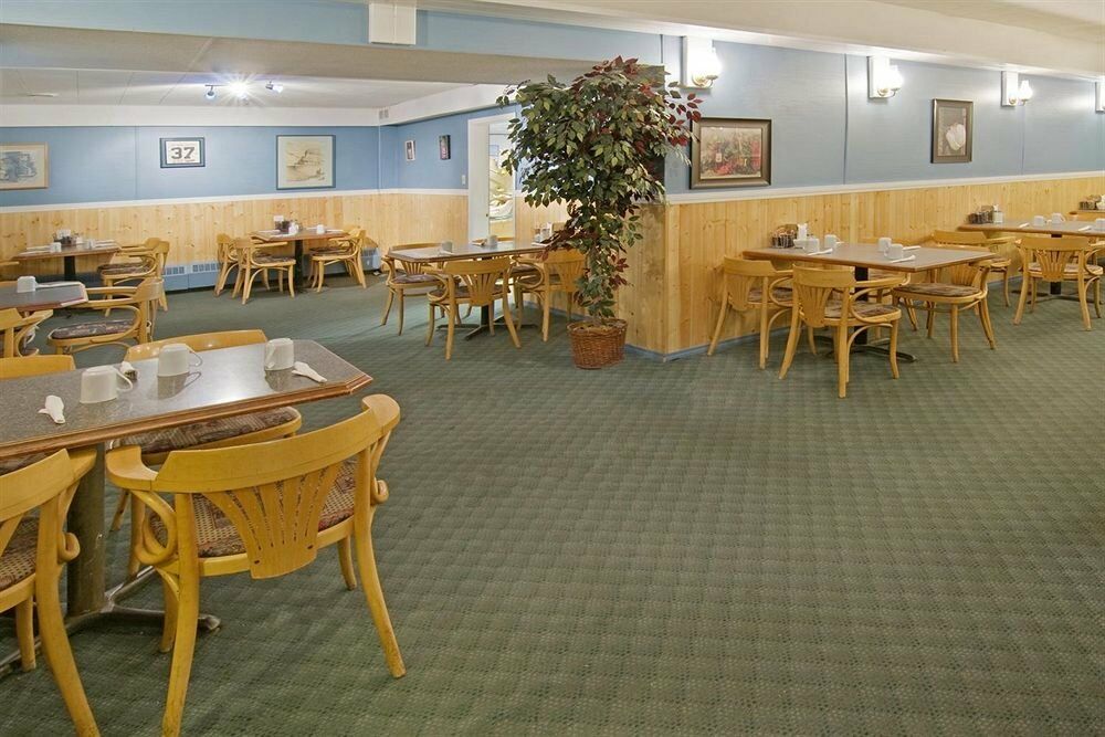 Canadas Best Value Inn- Riverview Hotel Whitehorse Extérieur photo