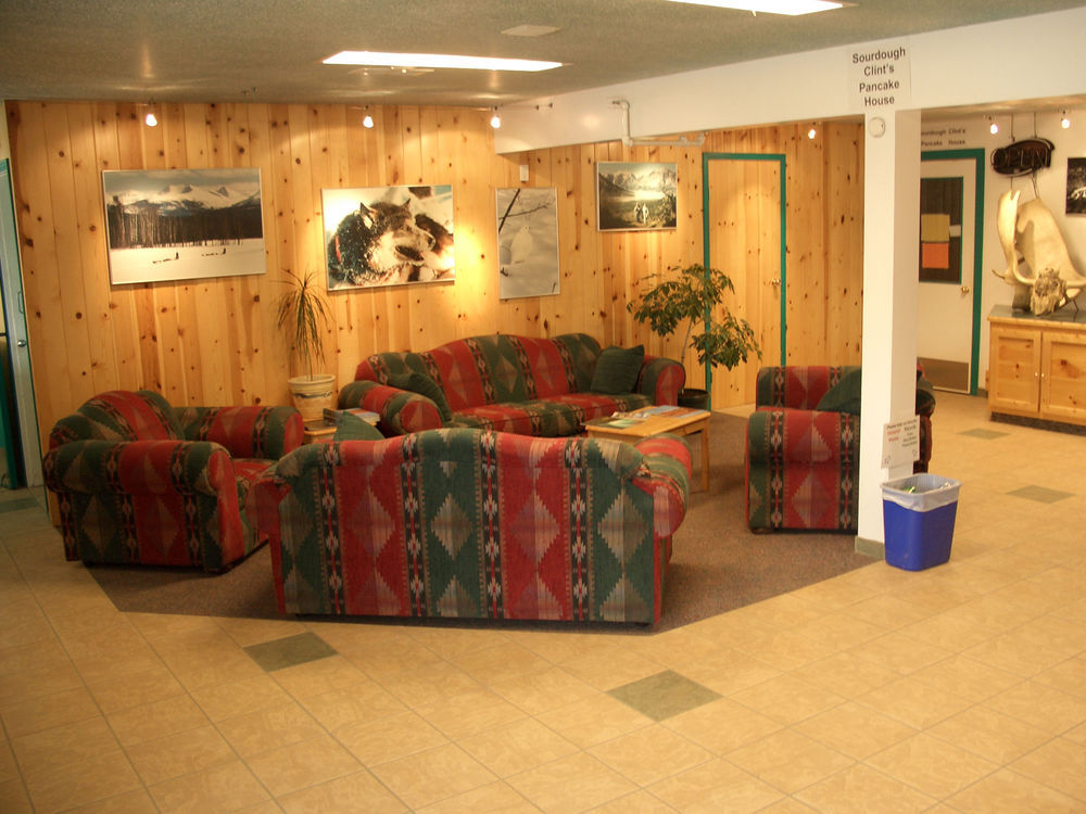 Canadas Best Value Inn- Riverview Hotel Whitehorse Extérieur photo
